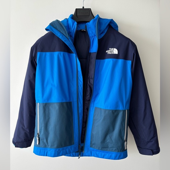 North Face freedom triclimate jacket
2 jackets in one - Picture 2 of 9